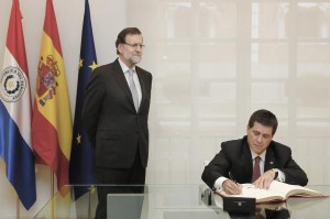 Cartes Rajoy firma